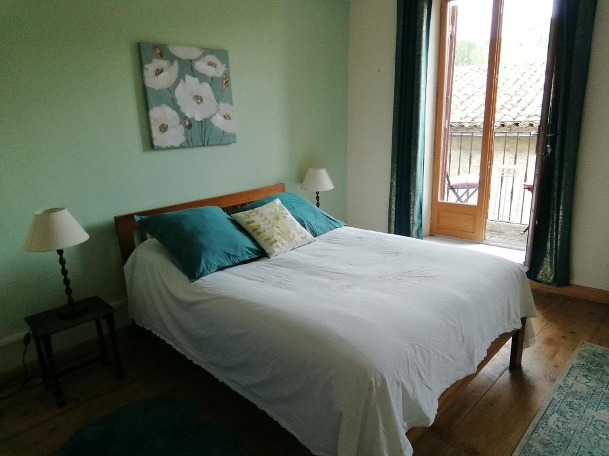 Aux Douces Nuits De Rivel Bed & Breakfast Екстериор снимка